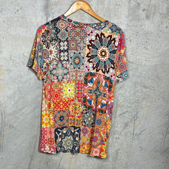 Johnny Was THE JANIE FAVORITE SHORT SLEEVE CREW NECK SWING TEE - Picture 4 of 6